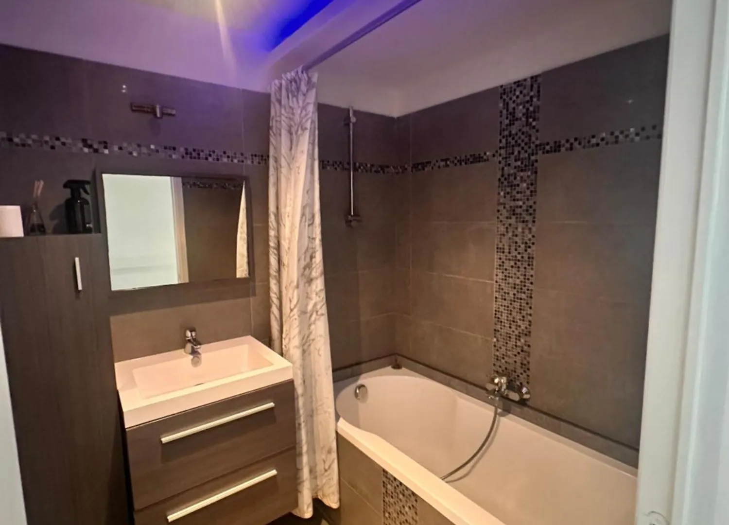 Appartamnet 3 Bedroom + Living Брюссель 0*,  Бельгия